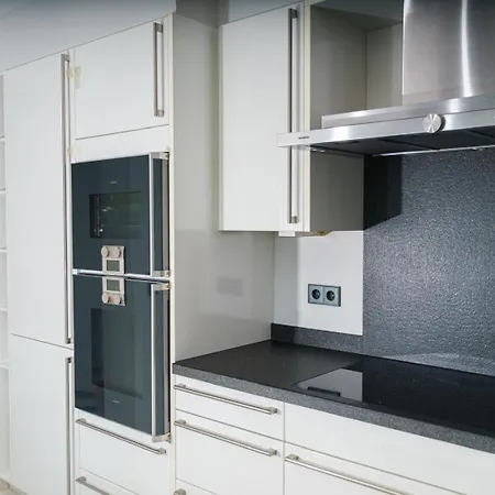 Luxurioese Maisonette Oase Mit Panoramablick 슈투트가르트